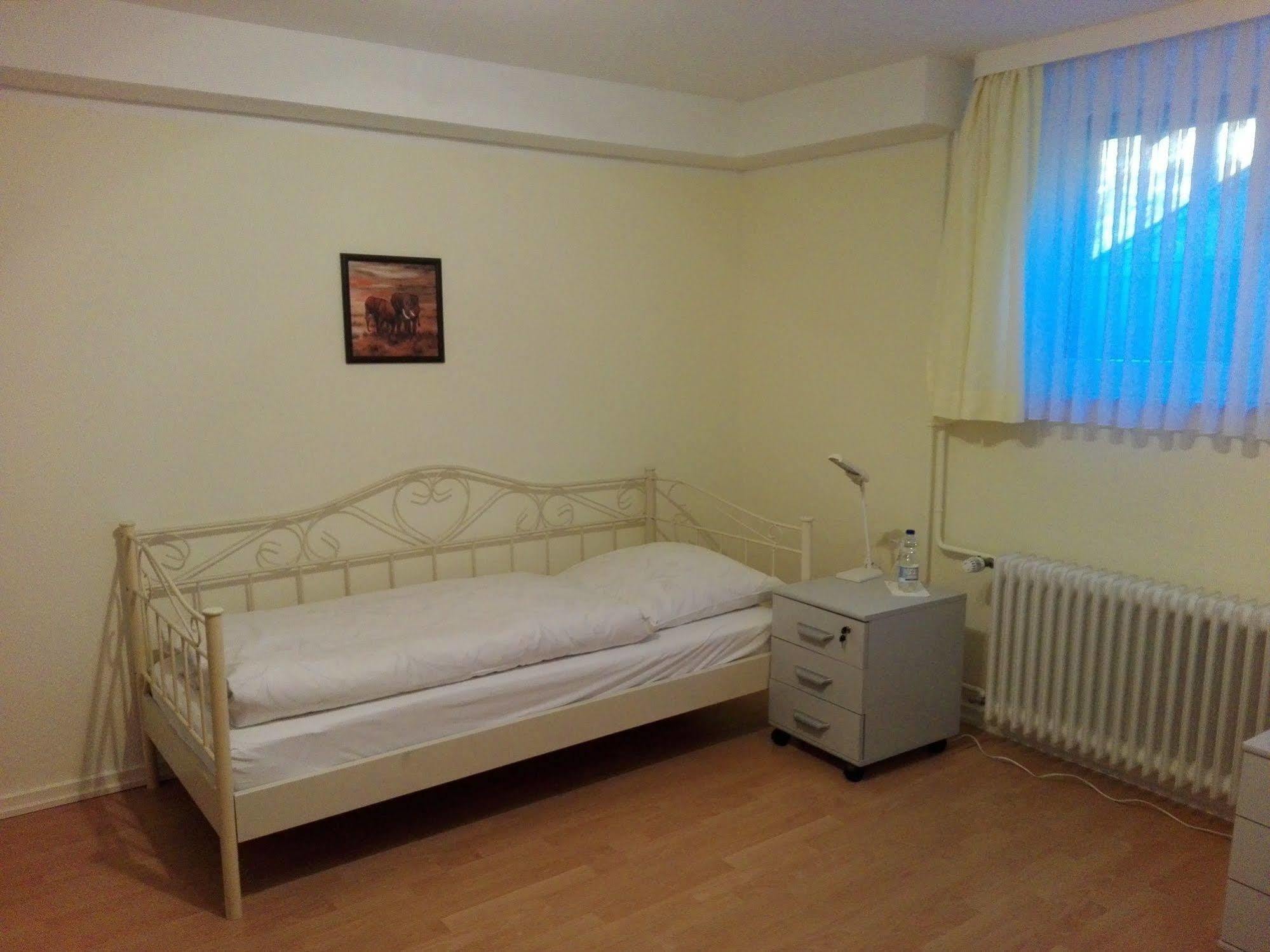 Hotel Altes Zollhaus Am Klinikum Lubeck